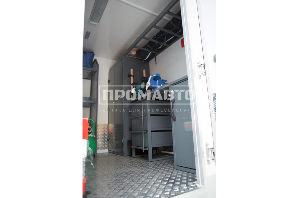 Передвижная мастерская на базе шасси ГАЗ 33081 7